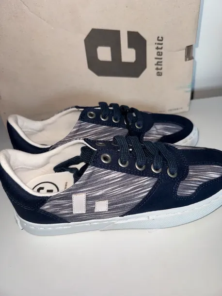 sneakersy-ethletic-stan-nowy-dlugosc-wkladki-25-cm