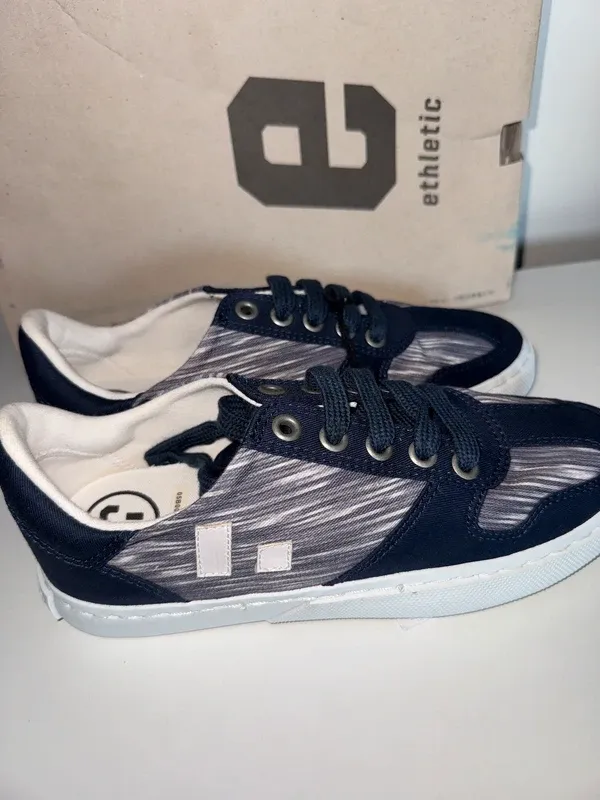 sneakersy-ethletic-stan-nowy