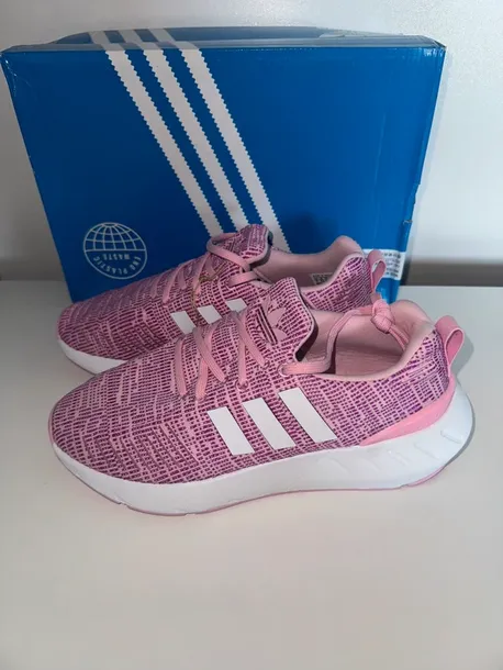 swift-run-22-shoes-adidas-rozmiar-36