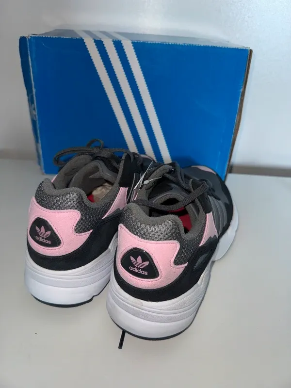 buty-adidas-yung-96-stan-nowy