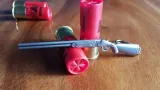 militarny-brelok-strzelba