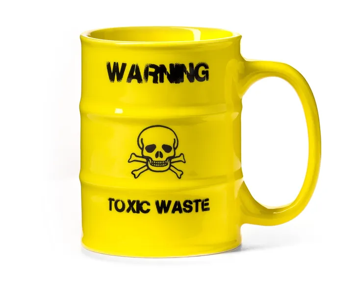 kubek-toxic-waste