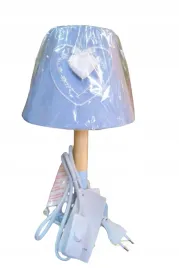 lampa-drewniana-z-sercem-blekitna-mala-17x17x33