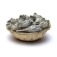 kadzidlo-biala-szalwia-w-peczku-z-koszykiem-24-sztuki