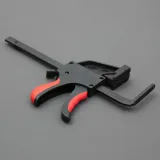 scisk-do-mocowania-szyn-clamp-70300-przekatna-ekranu-1