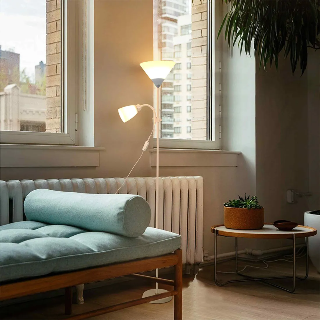 lampa-podlogowa-tur-1-stan-nowy