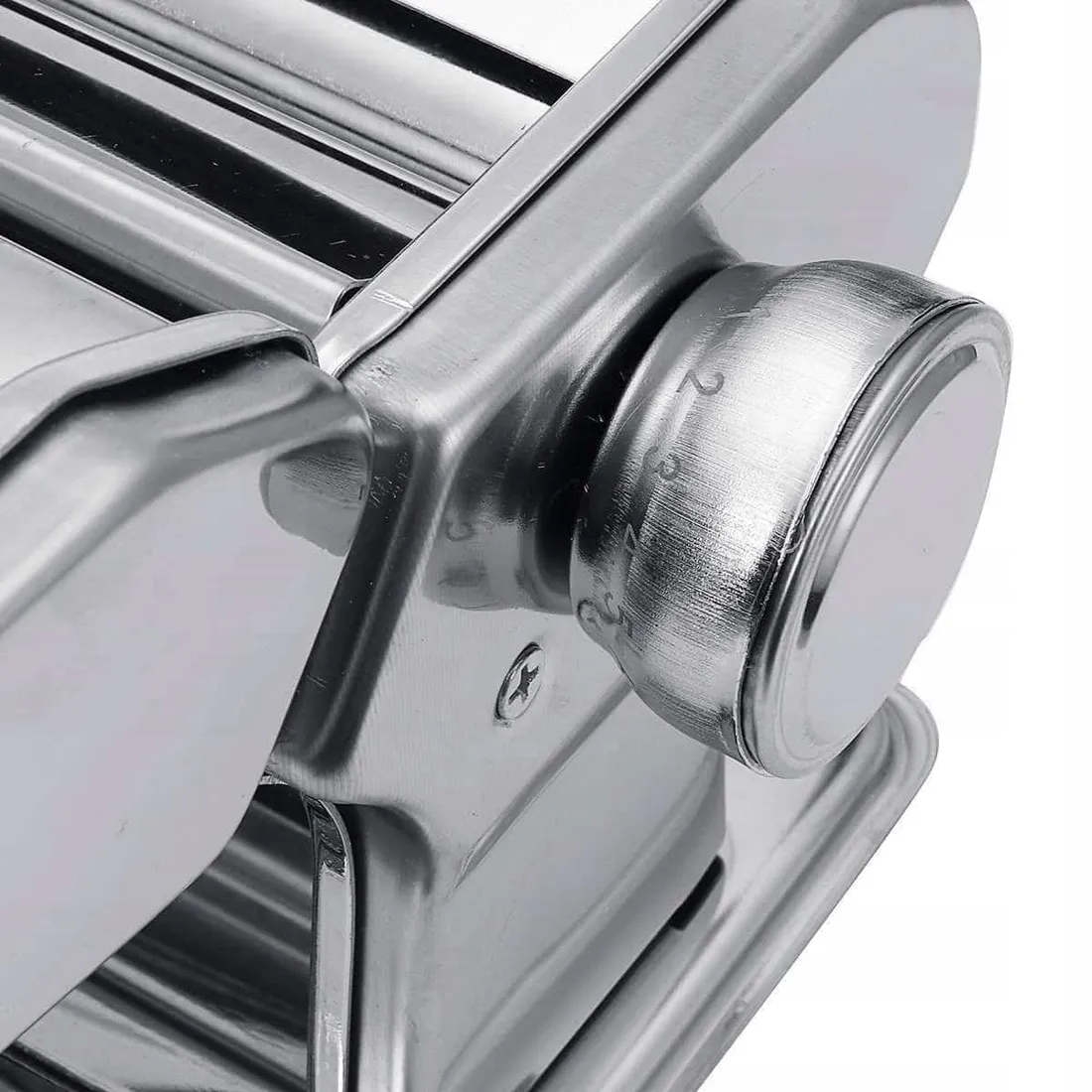 maszynka-do-makaronu-pas-1