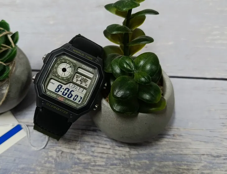 zegarek-casio-ae-1200whub-3avef-stan-nowy