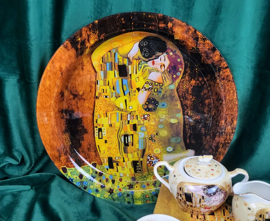 patera-klimt-pocalunek