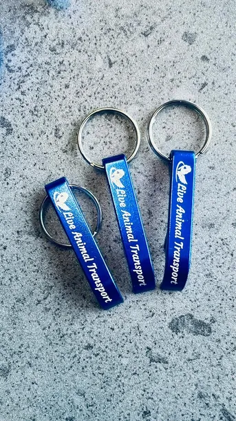 brelok-otwieracz-twoj-grawer-stan-nowy-marka-blue-collection