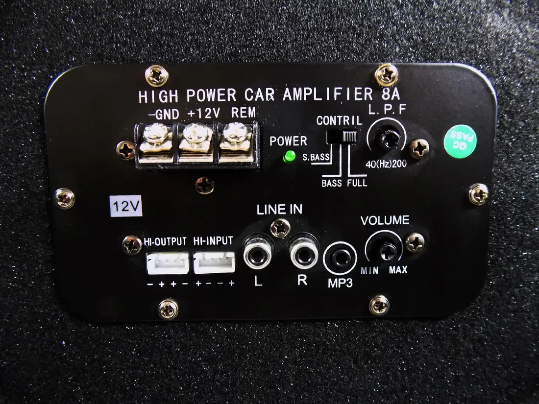 aktywna-tuba-basowa-subwoofer-400w-8-20-cm-kable