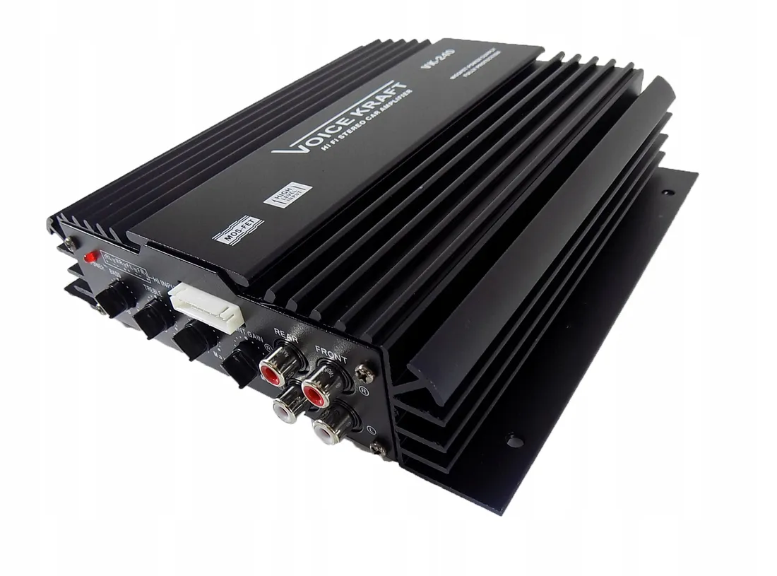 wzmacniacz-samochodowy-1000-watt-4-kanaly-kable-stan-nowy