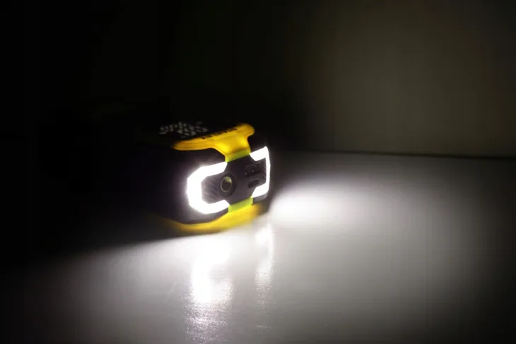 stanley-kompresor-akumulatorowy-10bar-powerbank-usb-latarka-led-sxif0101-kod-producenta-at-sxif0101-marka-stanley