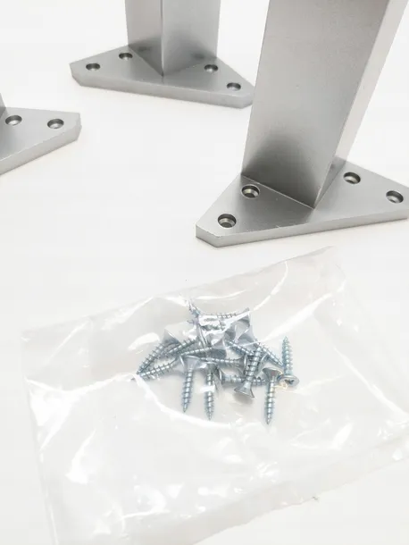 zestaw-4-nozek-do-mebli-maks-szerokosc-8-cm