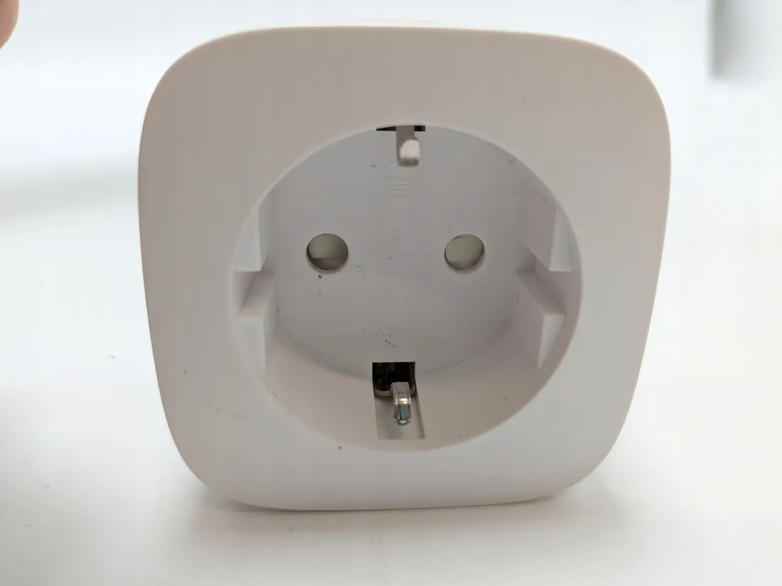 gniazdko-bosch-smart-home-wifi-stan-powystawowy