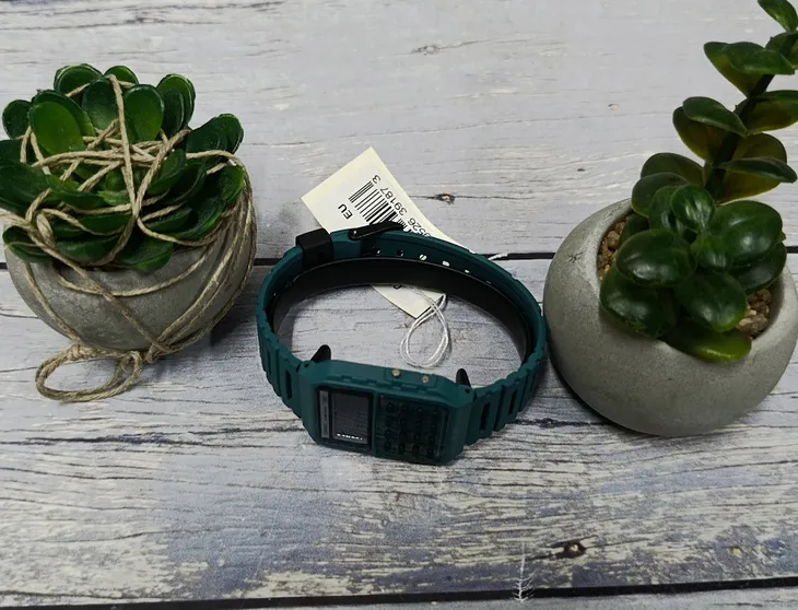 zegarek-casio-ca-53wb-3bef-kalkulator-retro-stan-nowy-cechy-dodatkowe-nie-zawiera-niklu