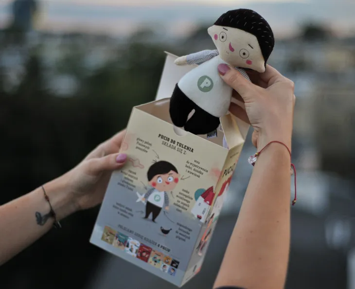 zabawka-dla-dziecka-przytulanka-pluszak-maskotka-pucio-do-tulenia-i-spania-plec-chlopcy-dziewczynki-unisex