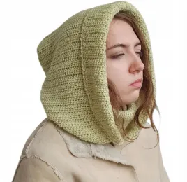 balaclava-handmade-kominiarka-recznie-robiona-na-szydelku-jasna-oliwka