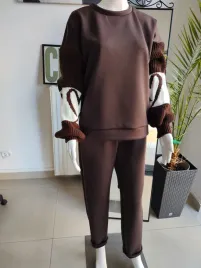 maselkowy-dres-z-dzianinowymi-rekawami-czekoladowy-one-size