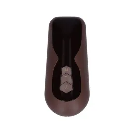 pilot-garett-beauty-skin-ritual-hands
