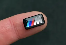 bmw-m-power-chrom-naklejka-3d-17x9-znaczek-na-felgi-kierownice-1-szt