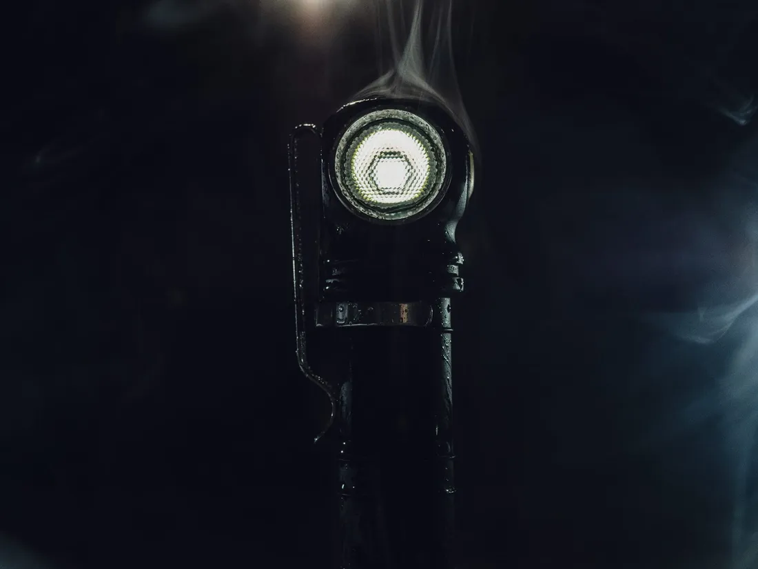 latarka-armytek-wizard-c2-pro-max-usb-white