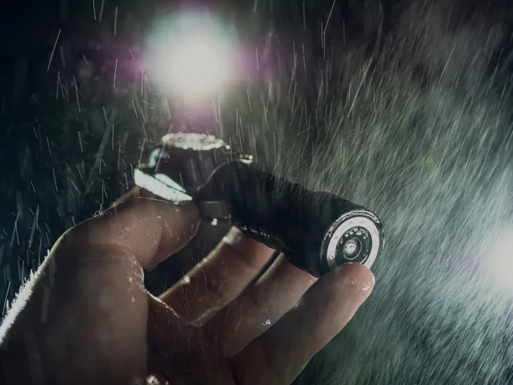 latarka-armytek-wizard-c2-pro-max-usb-white-cechy-dodatkowe-ladowanie-usb
