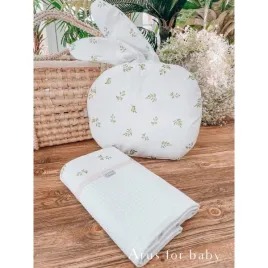 zestaw-wafelek-koc-podusia-bunny-bialy-galazki