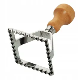 wykrawacz-do-pierogow-6520-7-7cm-kwadrat-kamille