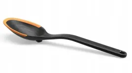 fiskars-lyzka-z-krawedzia-silikonowa-1027299