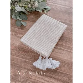 koc-wafelek-bawelniany-pompony-100x75-beige-with-white