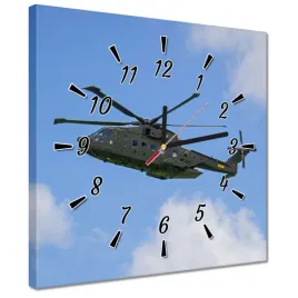 zegary-30x30-wojskowy-helikopter-w-powietrzu-latajacy-sprzet