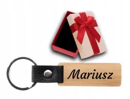 brelok-drewniany-do-kluczy-grawer-gratis-prezent-na-dzien-chlopaka-upominek