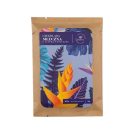 czekolada-mleczna-z-czarna-porzeczka