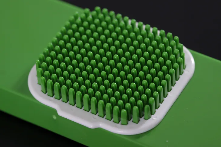 alligator-plastikowy-mini