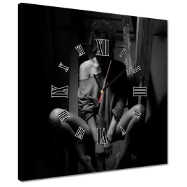 zegary-40x40-czarnobiale-fotka-laski