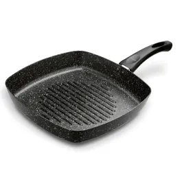 patelnia-grillowa-na-gaz-do-grillowania-skladnikow-czarna-26cm