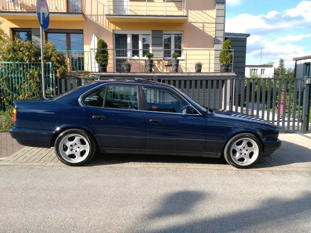 felgi-z-rantem-17-do-bmw-5-e39-e60-e61-6-e24-e63-e64-7-e38-styling-21m-stan-nowy