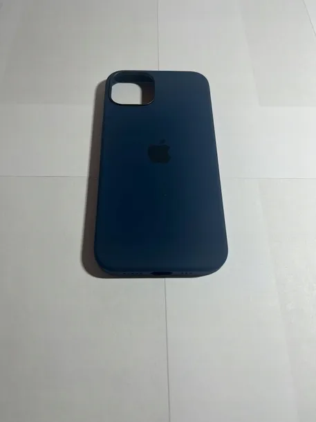 plecki-apple-do-iphone-13-blekitna-ton-kolor-niebieski