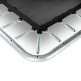 trampolina-exit-silhouette-z-siatka-bohater-brak