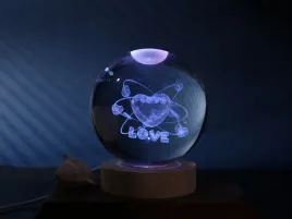 szklana-kula-z-sercem-love-lampka-nocna-led-10cm-biurko-prezent-dla-dzieci