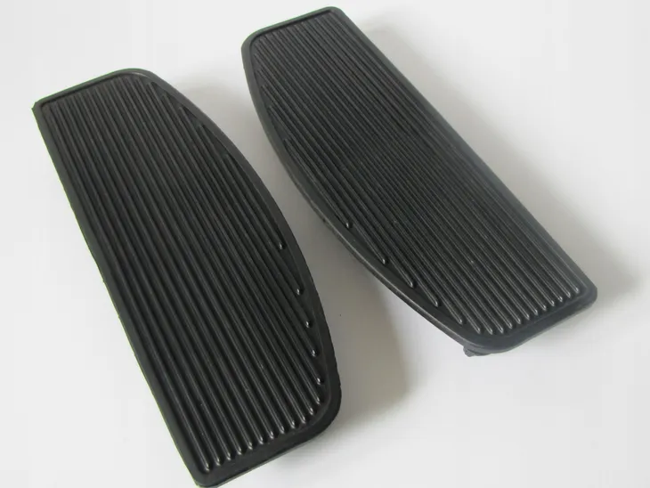 guma-podestu-harley-touring-softail-producent-harley-davidson-oe-numer-katalogowy-czesci-50614-06