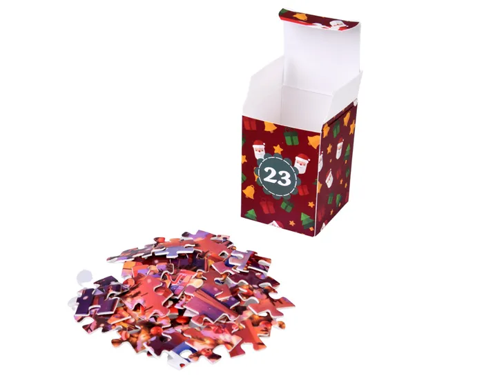 swiateczna-ukladanka-puzzle-marka-leantoys-wiek-dziecka-3-lata