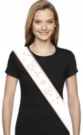 szarfa-bride-to-be-na-wieczor-panienski-biala