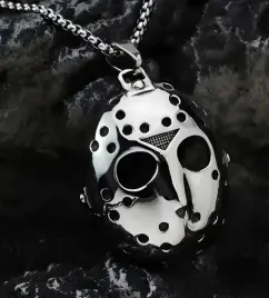 naszyjnik-lancuszek-z-maska-jason-voorhees-maska-horror-halloween-y2k