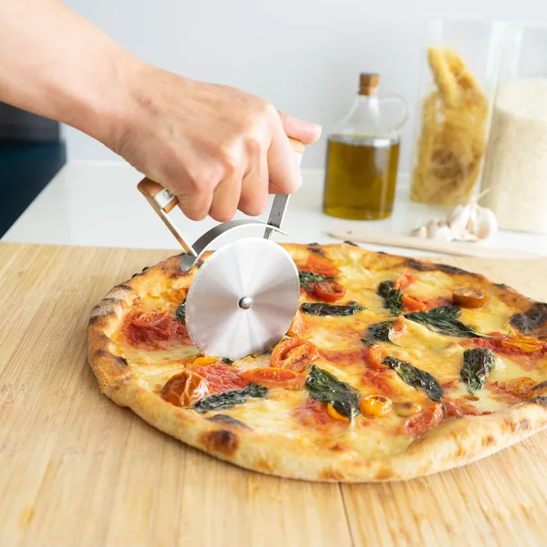 noz-do-pizzy-slice-full-circle-stan-nowy