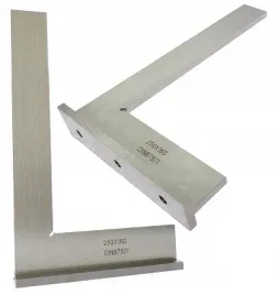 katownik-slusarski-ze-stopka-250x160-din-875-1