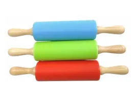 walek-silikonowy-z-drewniana-raczka-43-cm