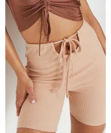 missguided-spodenki-z-wycieciem-w-prazki-cl114224