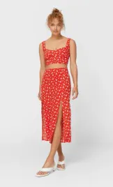 stradivarius-czaerwony-krotki-top-w-kwiaty-s-6000151